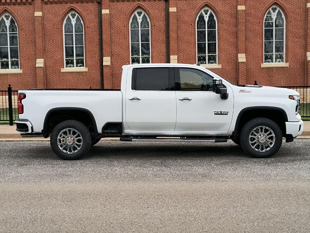 new 2025 Chevrolet Silverado 2500 car, priced at $69,176