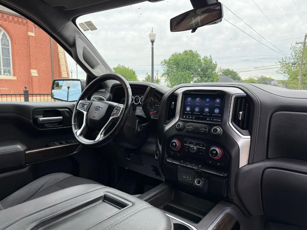 used 2021 Chevrolet Silverado 1500 car, priced at $32,000