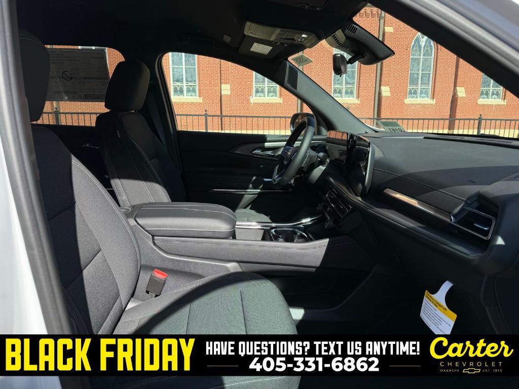 new 2026 Chevrolet Traverse car, priced at $42,149