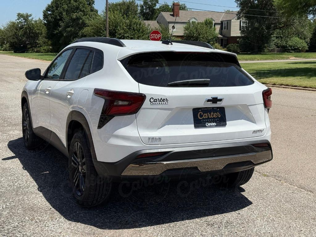 new 2025 Chevrolet Trax car, priced at $26,555