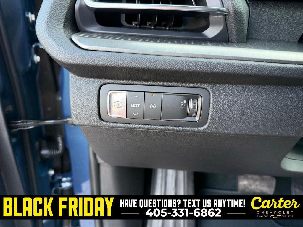 new 2026 Chevrolet Traverse car, priced at $42,421