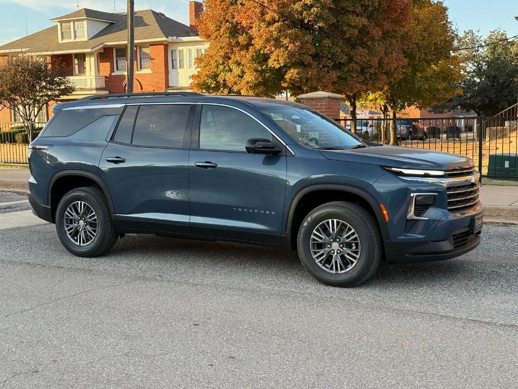 new 2026 Chevrolet Traverse car, priced at $42,421