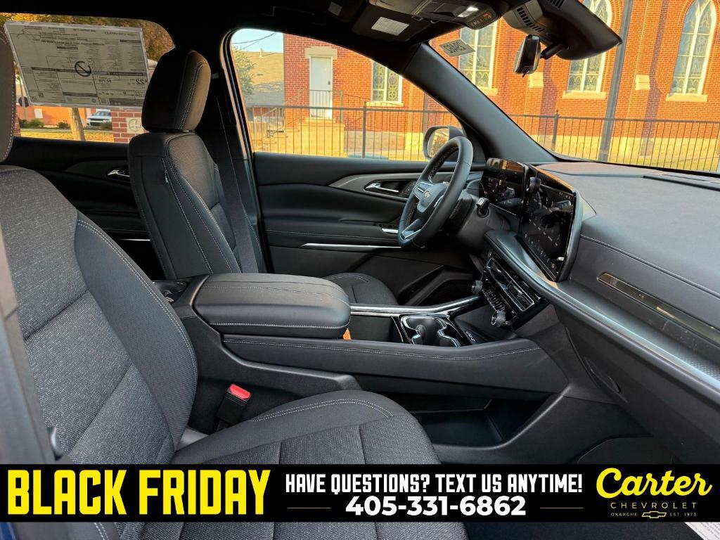 new 2026 Chevrolet Traverse car, priced at $42,421