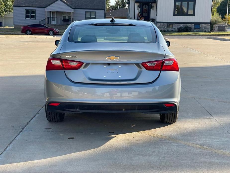 new 2024 Chevrolet Malibu car, priced at $25,000