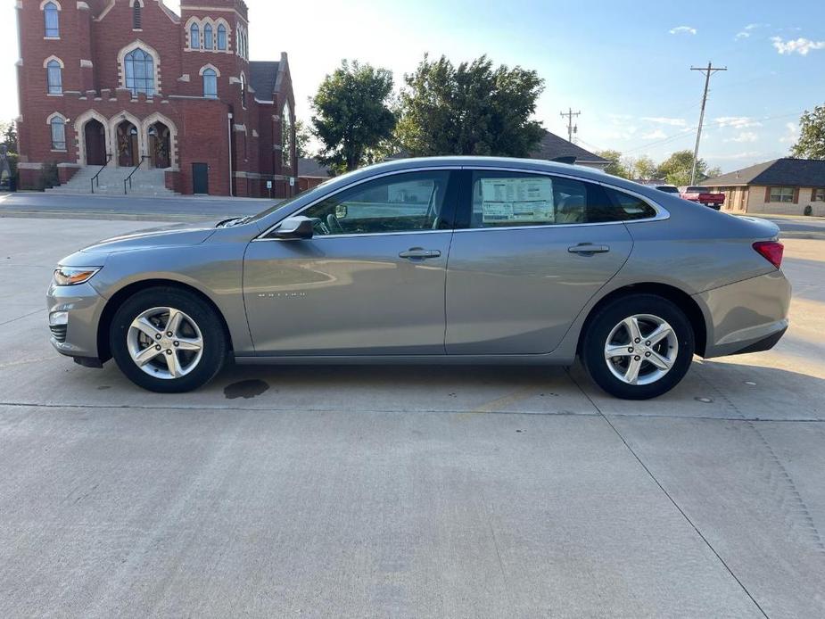 new 2024 Chevrolet Malibu car, priced at $25,000