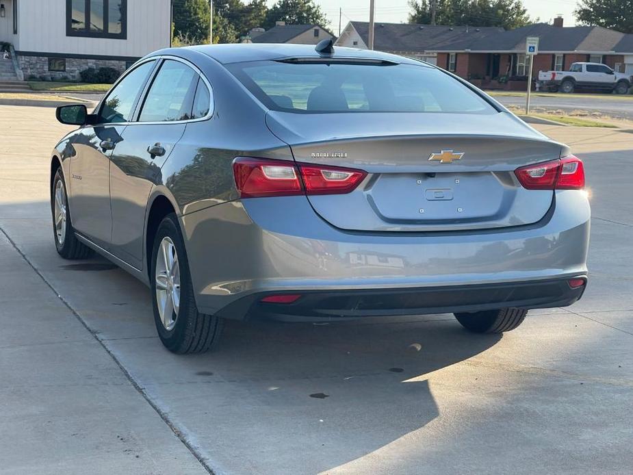 new 2024 Chevrolet Malibu car, priced at $25,000