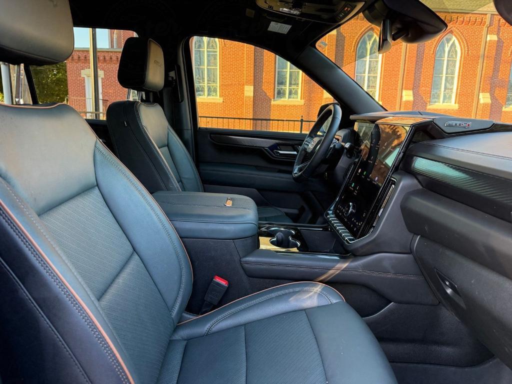 used 2025 GMC Yukon car, priced at $78,000