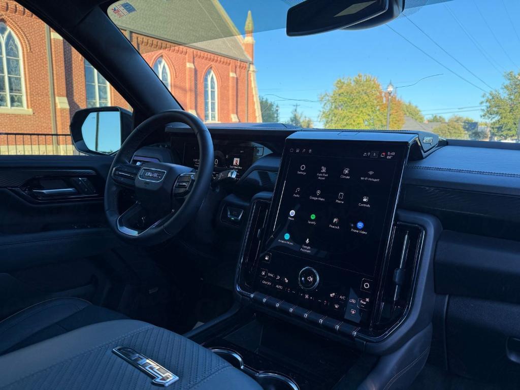 used 2025 GMC Yukon car, priced at $78,000