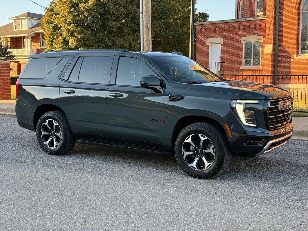 used 2025 GMC Yukon car, priced at $78,000