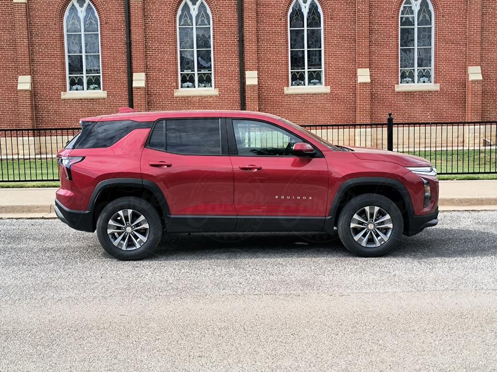 new 2026 Chevrolet Equinox car, priced at $30,490
