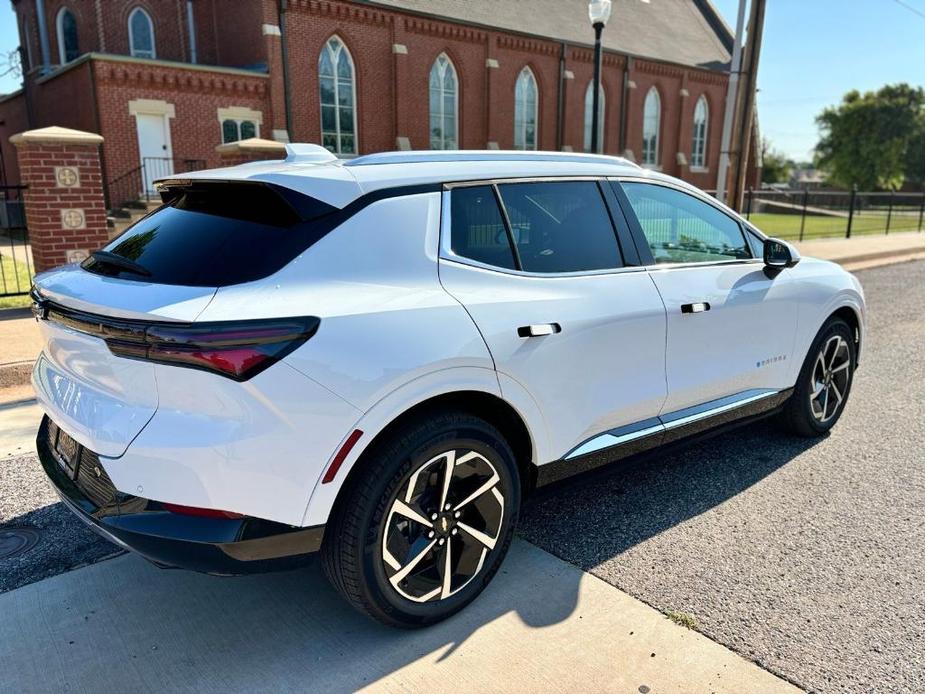 new 2024 Chevrolet Equinox EV car, priced at $39,995