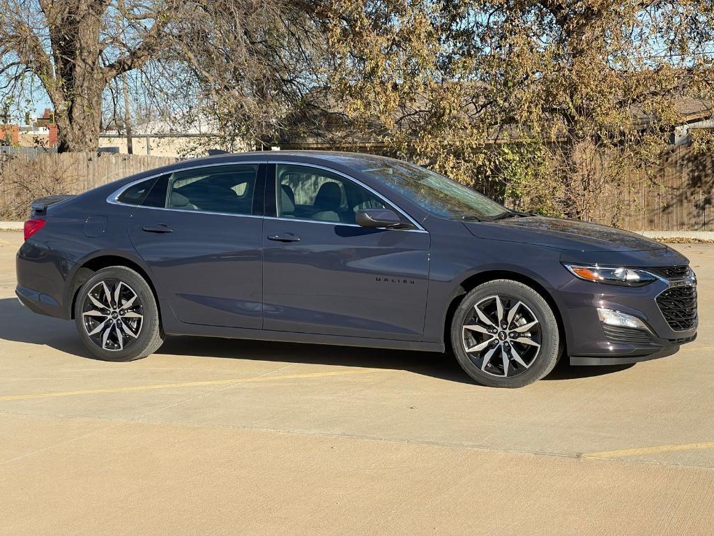 new 2025 Chevrolet Malibu car, priced at $28,245