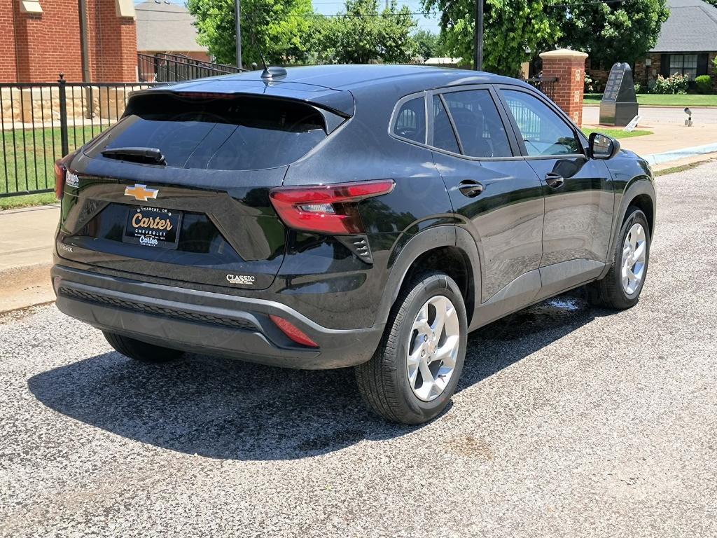 new 2025 Chevrolet Trax car, priced at $22,890