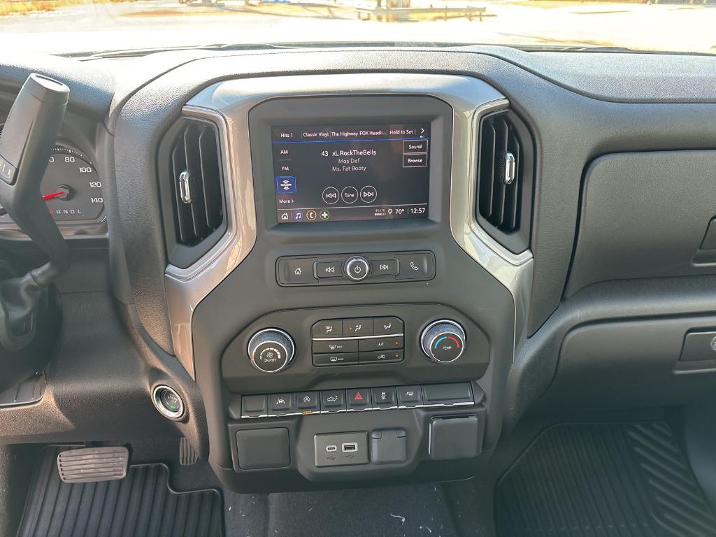 new 2025 Chevrolet Silverado 1500 car, priced at $43,485