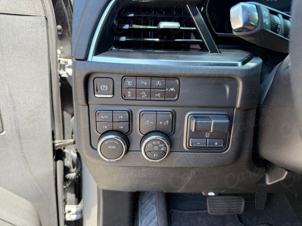 new 2025 Chevrolet Suburban car, priced at $74,470