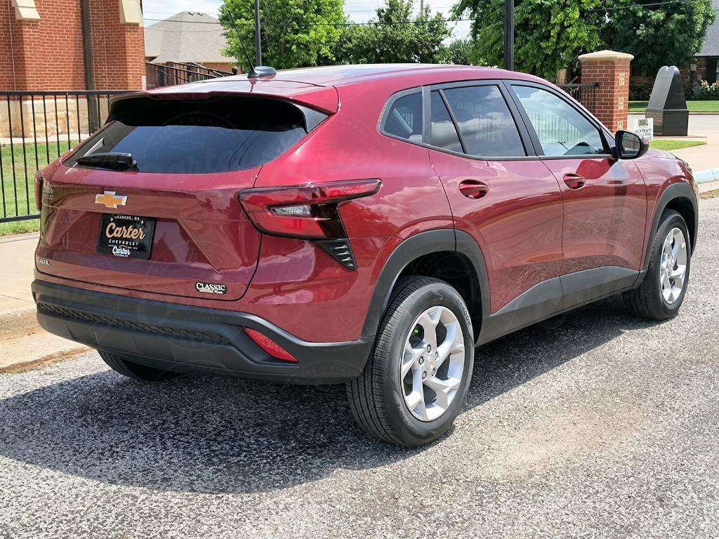 new 2025 Chevrolet Trax car, priced at $22,890