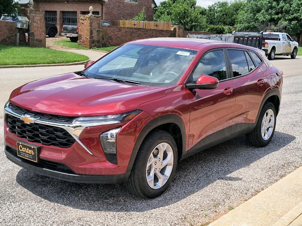 new 2025 Chevrolet Trax car, priced at $22,890