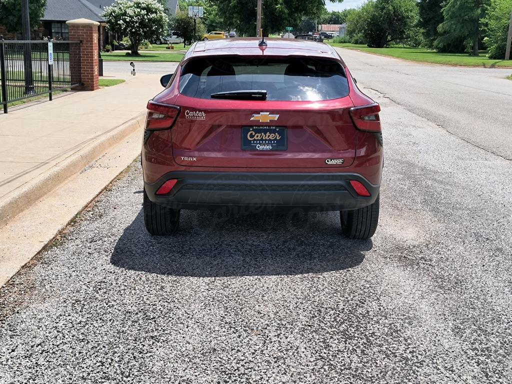 new 2025 Chevrolet Trax car, priced at $22,890