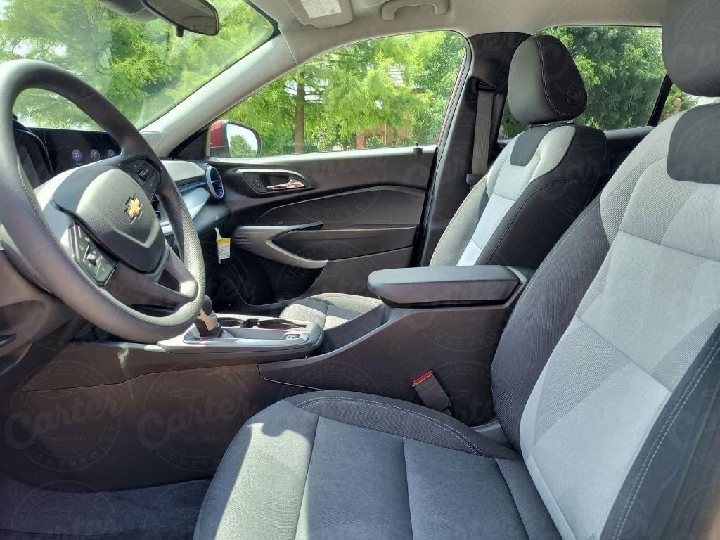 new 2025 Chevrolet Trax car, priced at $22,890