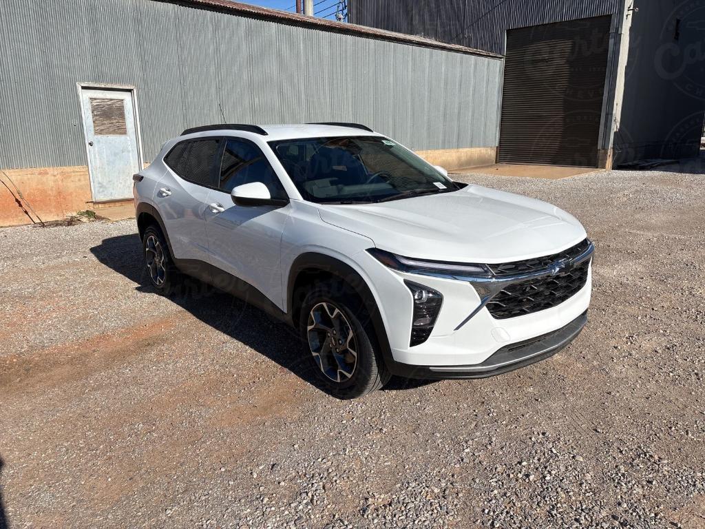 new 2025 Chevrolet Trax car, priced at $25,260