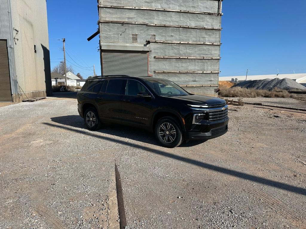 new 2025 Chevrolet Traverse car, priced at $41,995