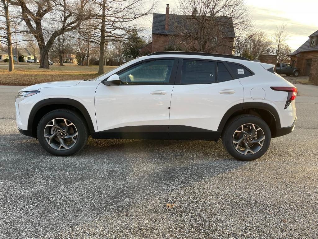 new 2025 Chevrolet Trax car, priced at $24,230