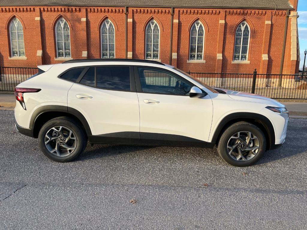 new 2025 Chevrolet Trax car, priced at $24,230