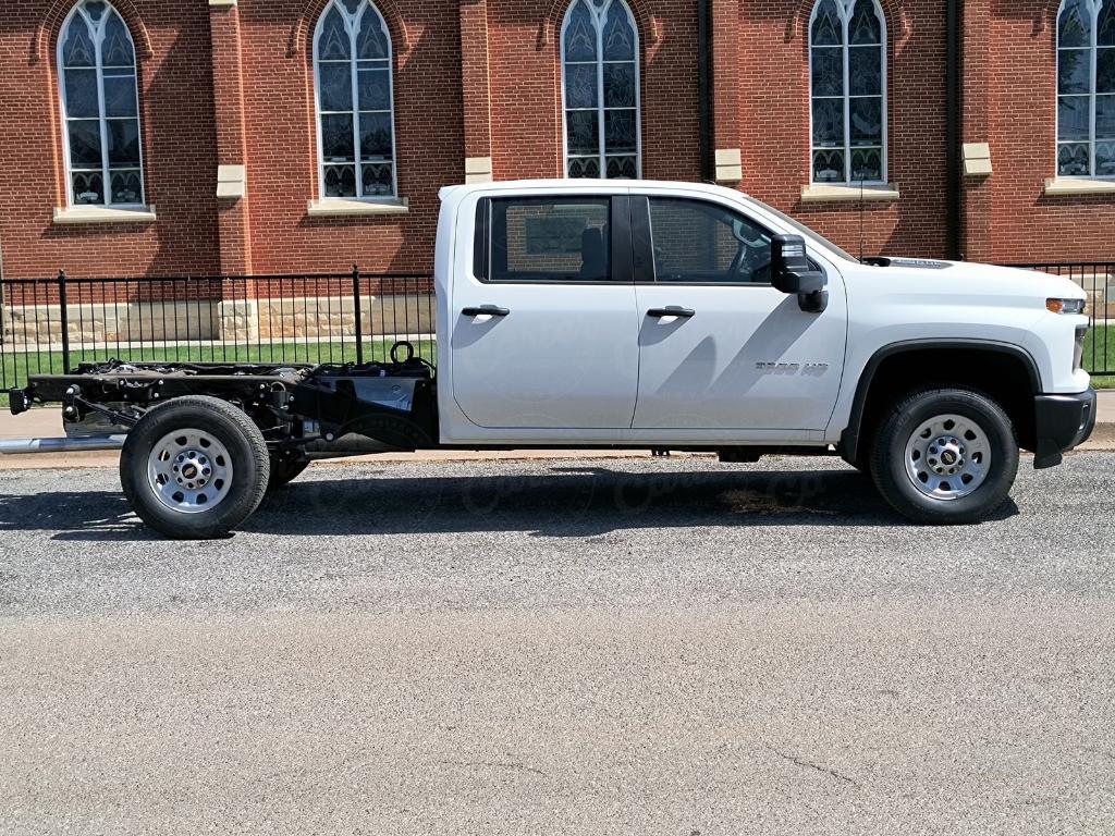 new 2025 Chevrolet Silverado 3500 car, priced at $53,053