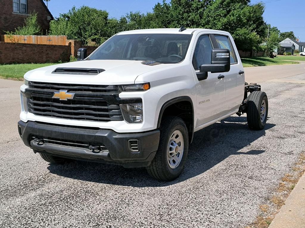 new 2025 Chevrolet Silverado 3500 car, priced at $53,053