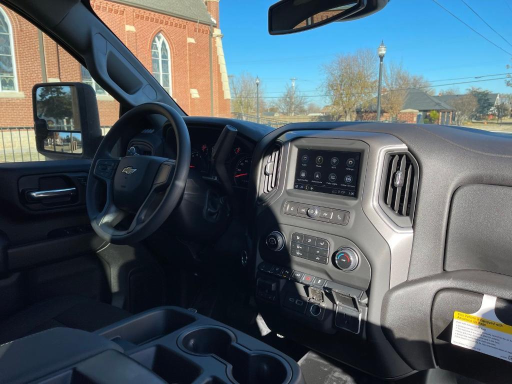 new 2024 Chevrolet Silverado 2500 car, priced at $48,000