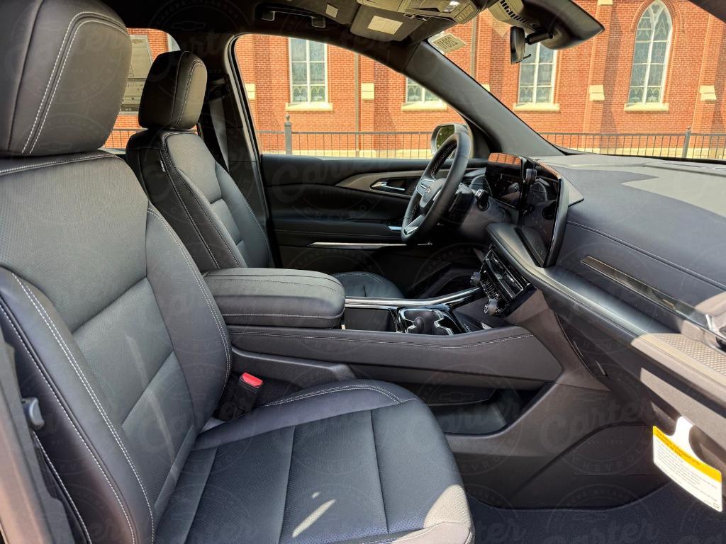 new 2025 Chevrolet Traverse car, priced at $44,980