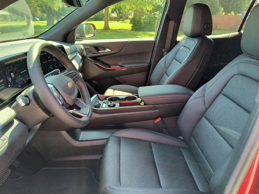 new 2026 Chevrolet Equinox car, priced at $35,617