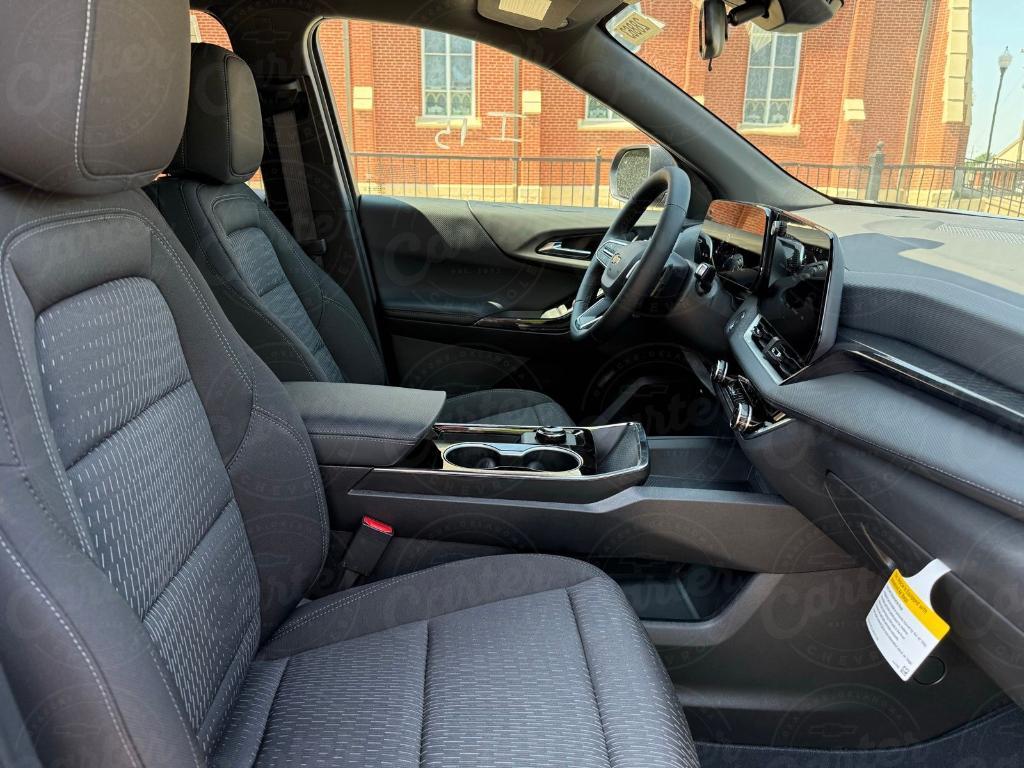 new 2026 Chevrolet Equinox car, priced at $29,995