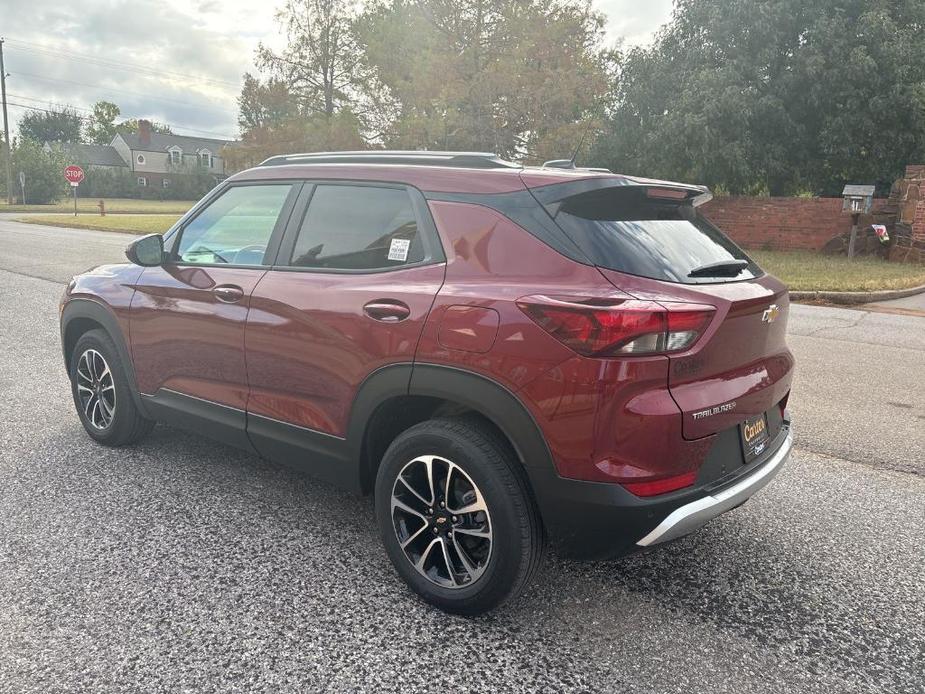 new 2025 Chevrolet TrailBlazer car, priced at $27,670