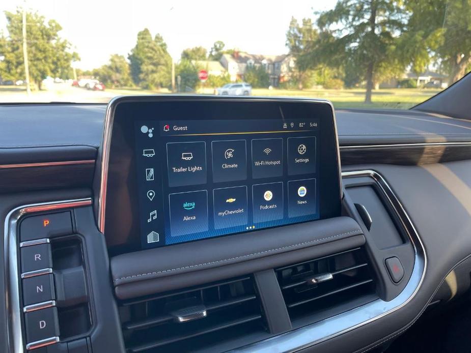 new 2024 Chevrolet Suburban car, priced at $70,121