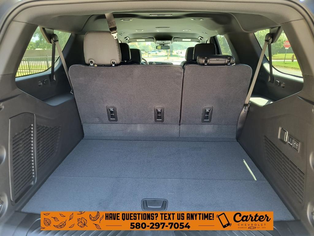 new 2025 Chevrolet Suburban car, priced at $71,697