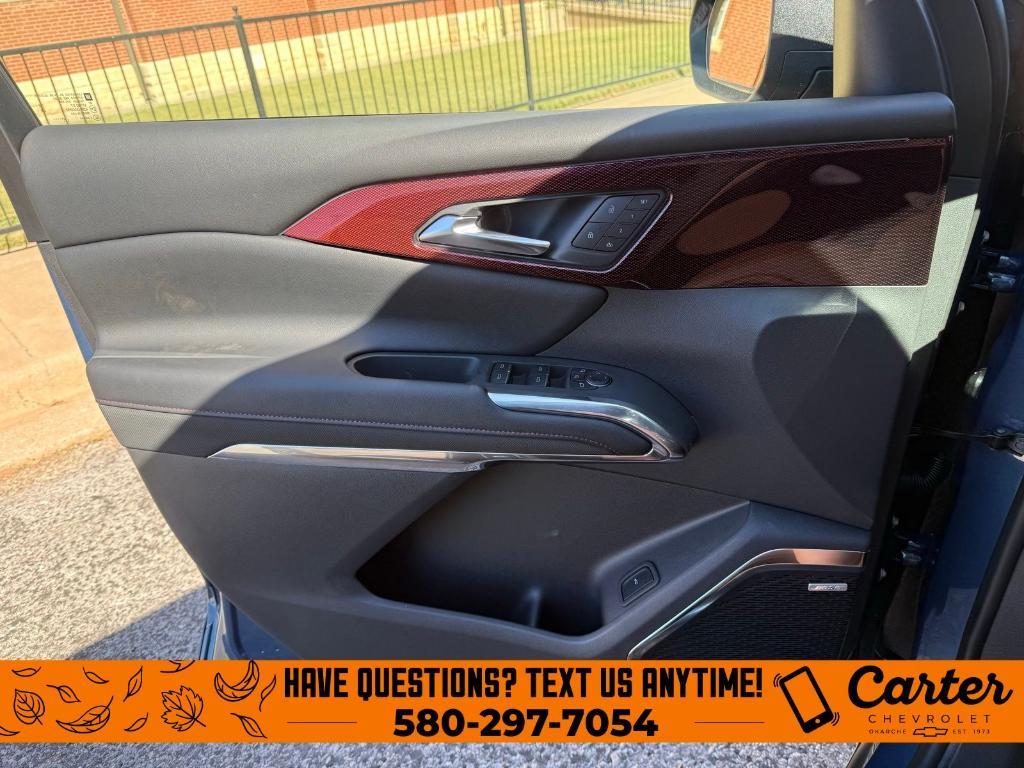 new 2026 Chevrolet Traverse car, priced at $57,532