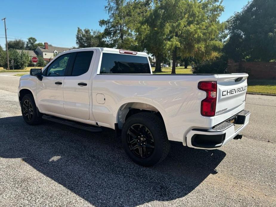 new 2025 Chevrolet Silverado 1500 car, priced at $43,090