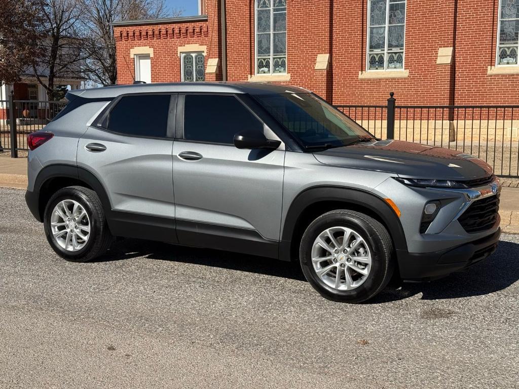 used 2024 Chevrolet TrailBlazer car, priced at $21,922