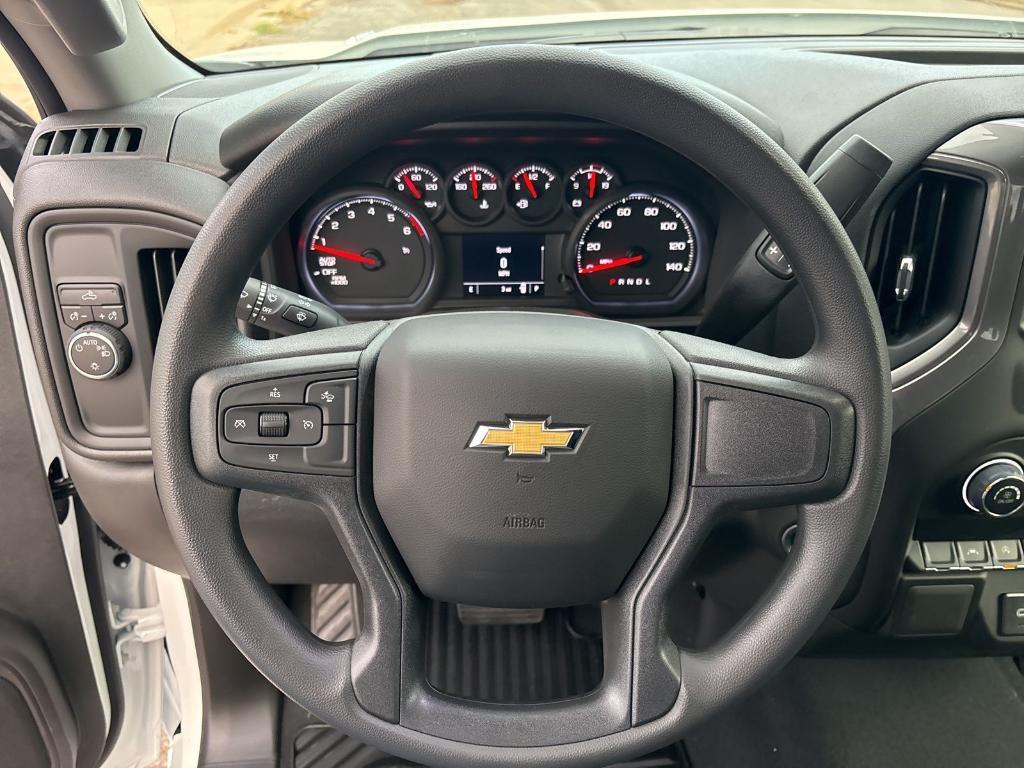 new 2025 Chevrolet Silverado 1500 car, priced at $42,645