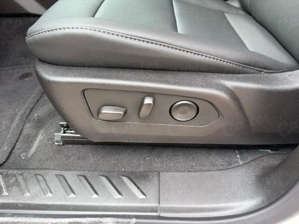 new 2025 Chevrolet Colorado car, priced at $43,365