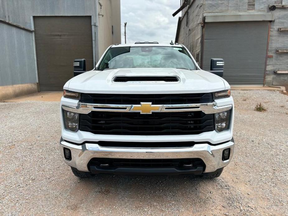 new 2024 Chevrolet Silverado 3500 car, priced at $68,000