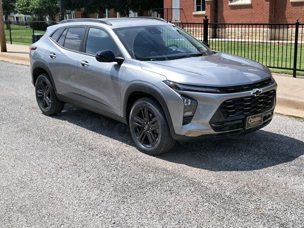 new 2025 Chevrolet Trax car, priced at $27,585