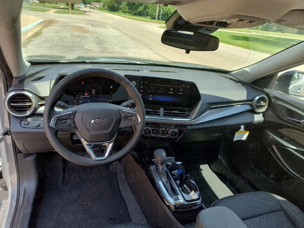 new 2025 Chevrolet Trax car, priced at $27,585