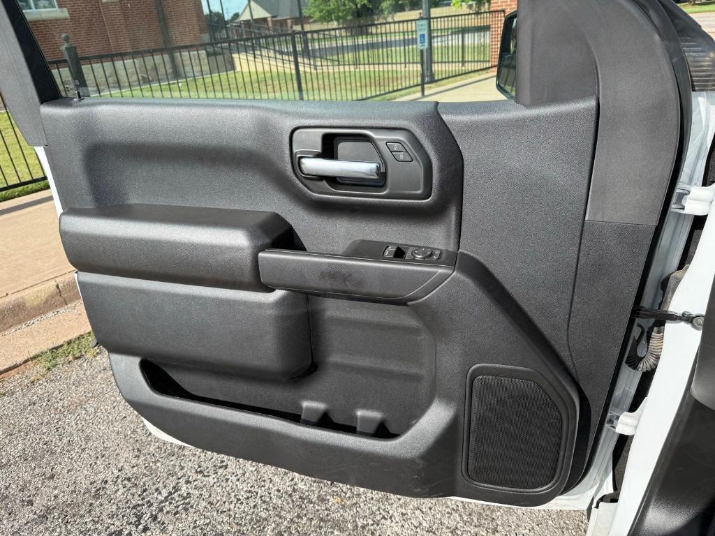 new 2025 Chevrolet Silverado 1500 car, priced at $37,650