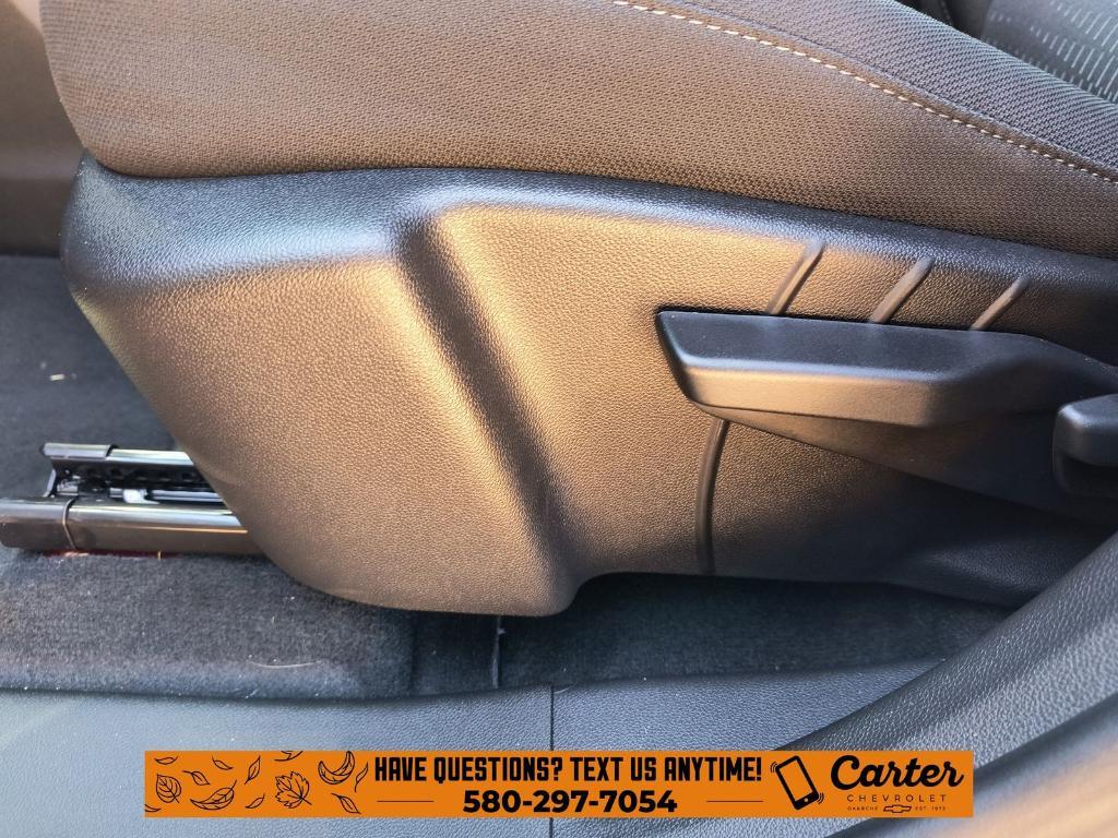 new 2026 Chevrolet Equinox car, priced at $30,240