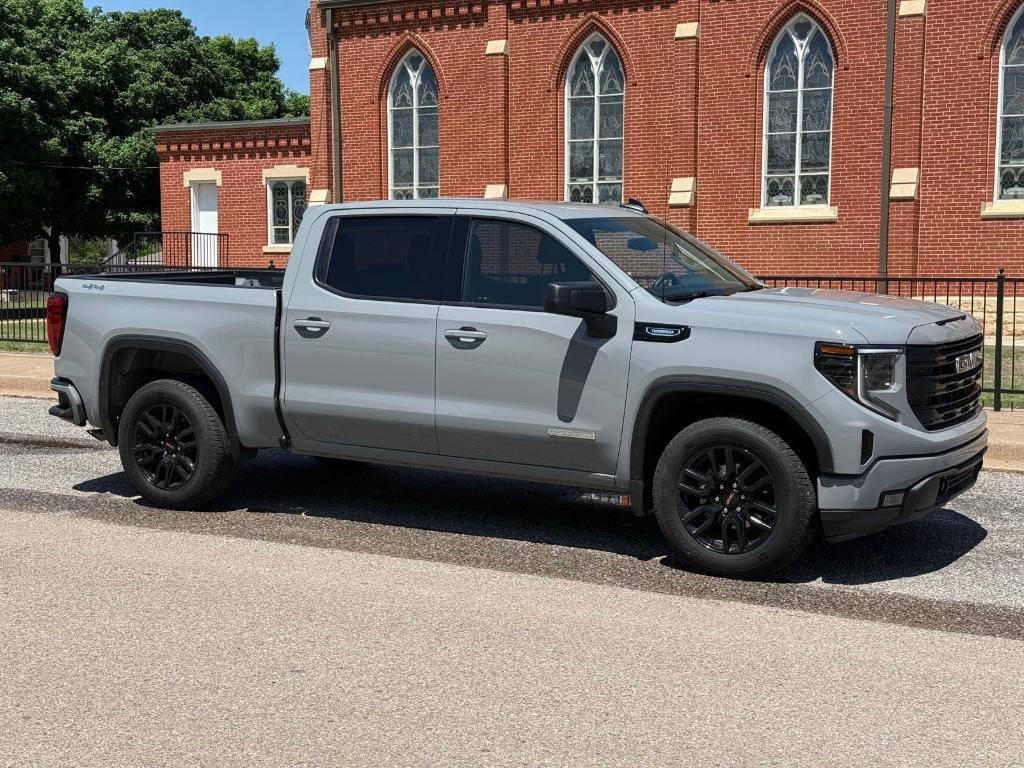 used 2024 GMC Sierra 1500 car, priced at $50,239
