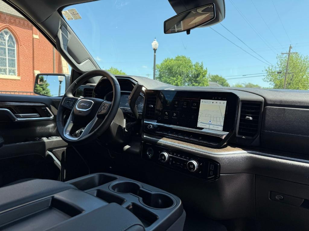 used 2024 GMC Sierra 1500 car, priced at $50,239