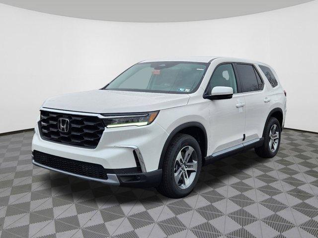 new 2025 Honda Pilot car, priced at $47,450