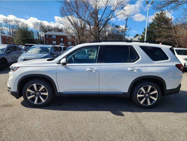 new 2025 Honda Pilot car, priced at $52,235